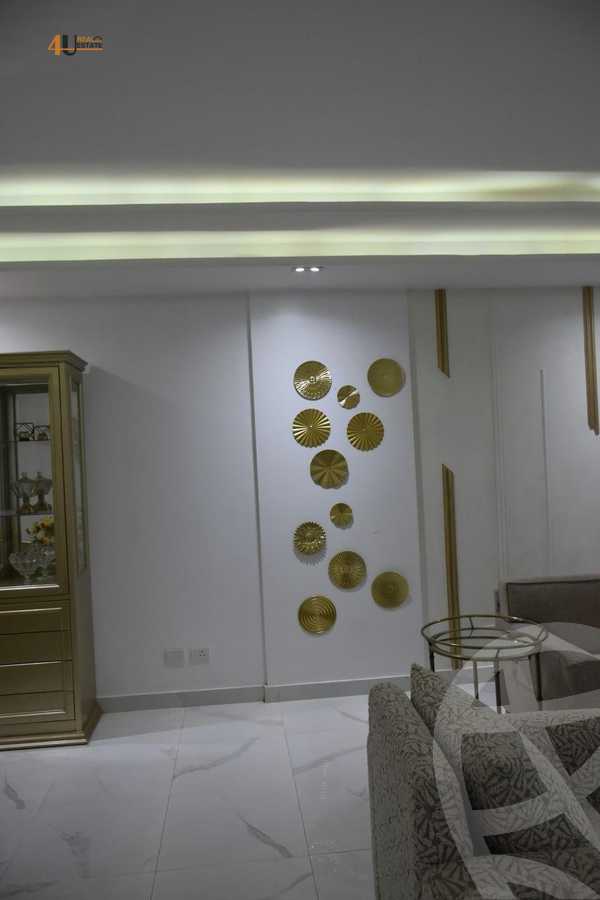 https://aqarmap.com.eg/ar/listing/6374976-for-rent-cairo-new-cairo-compounds-kmbwnd-lnkhyl