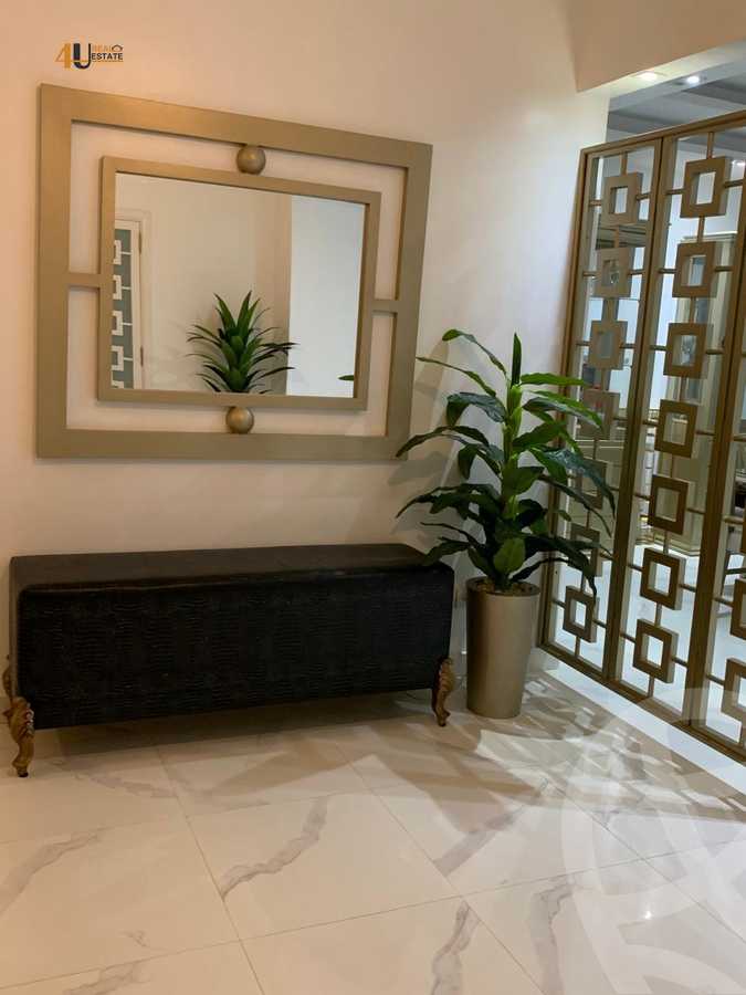 https://aqarmap.com.eg/ar/listing/6374976-for-rent-cairo-new-cairo-compounds-kmbwnd-lnkhyl