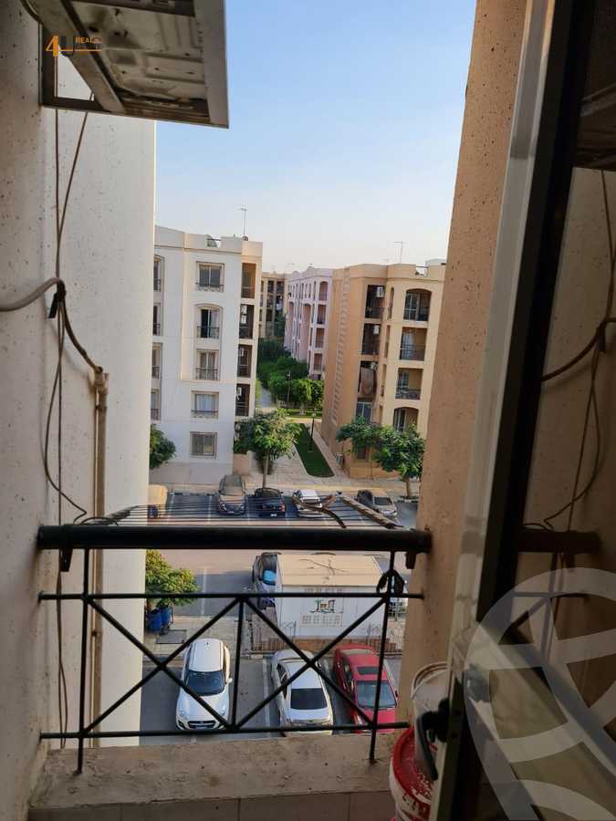 https://aqarmap.com.eg/en/listing/6375059-for-rent-cairo-new-cairo-lrhb-city-phase-1-ahmed-rami-st