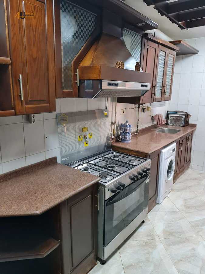 https://aqarmap.com.eg/en/listing/6375059-for-rent-cairo-new-cairo-lrhb-city-phase-1-ahmed-rami-st