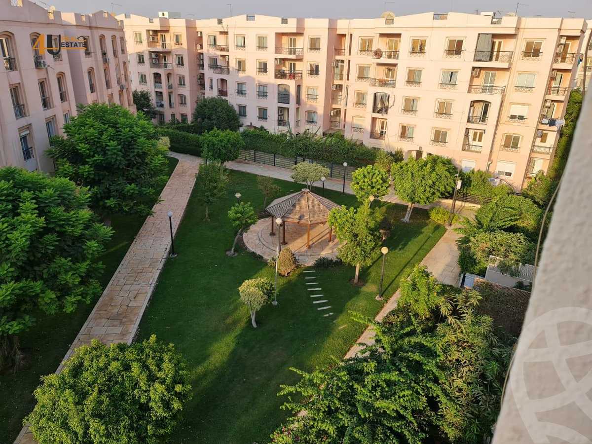 https://aqarmap.com.eg/en/listing/6375059-for-rent-cairo-new-cairo-lrhb-city-phase-1-ahmed-rami-st
