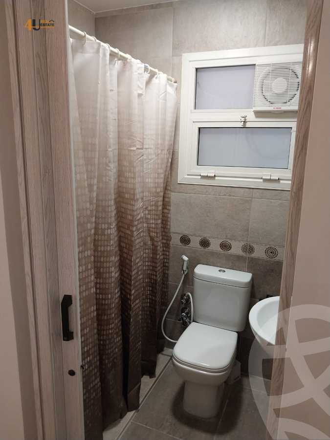 https://aqarmap.com.eg/ar/listing/6375080-for-rent-cairo-new-cairo-lrhb-city-phase-1-alabnoudi-st