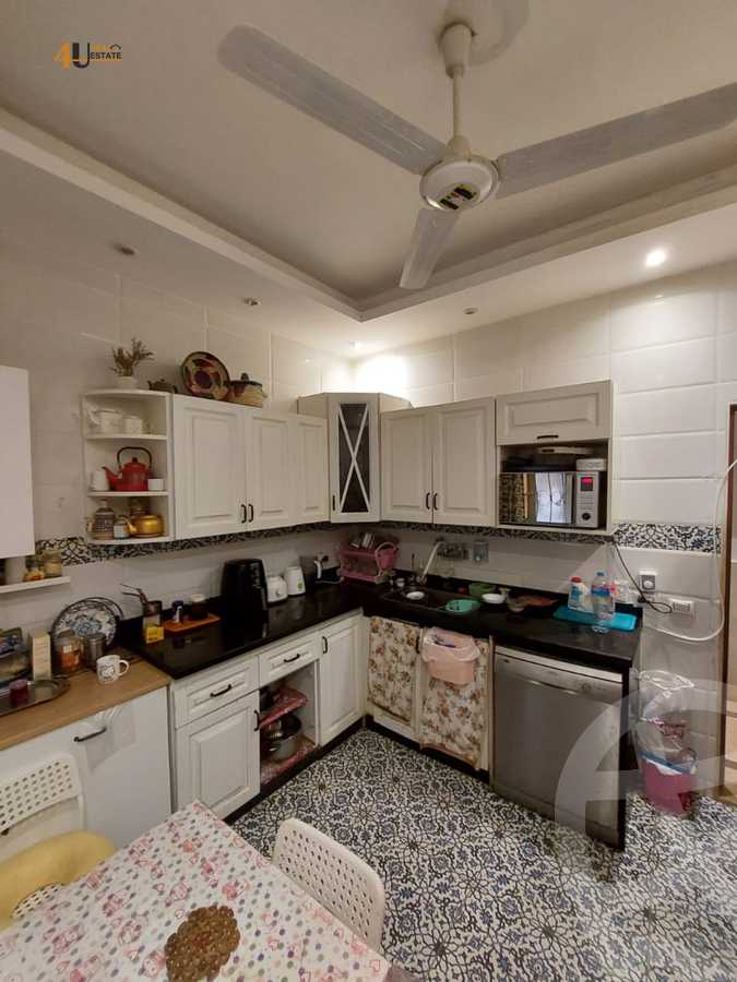 https://aqarmap.com.eg/ar/listing/6380968-for-sale-cairo-new-cairo-first-settlement-mhwr-mstfy-kml