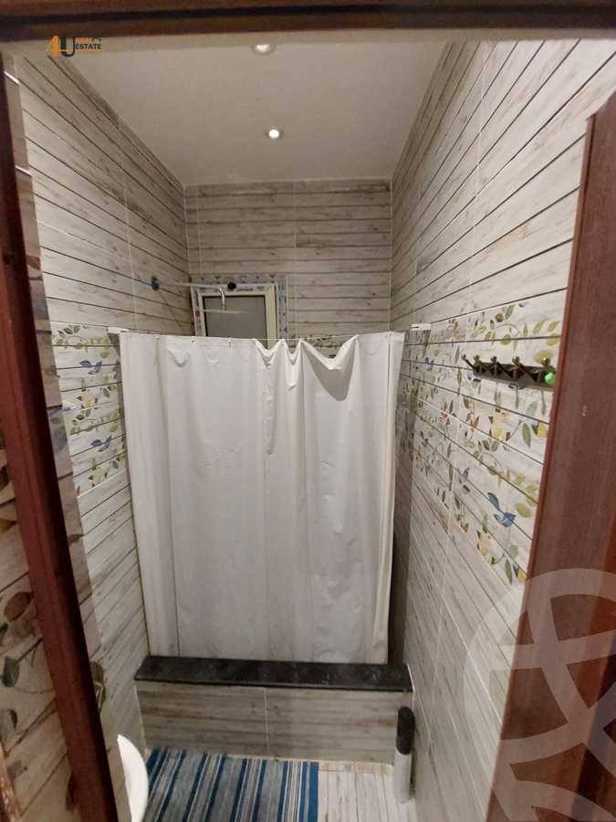https://aqarmap.com.eg/ar/listing/6380968-for-sale-cairo-new-cairo-first-settlement-mhwr-mstfy-kml