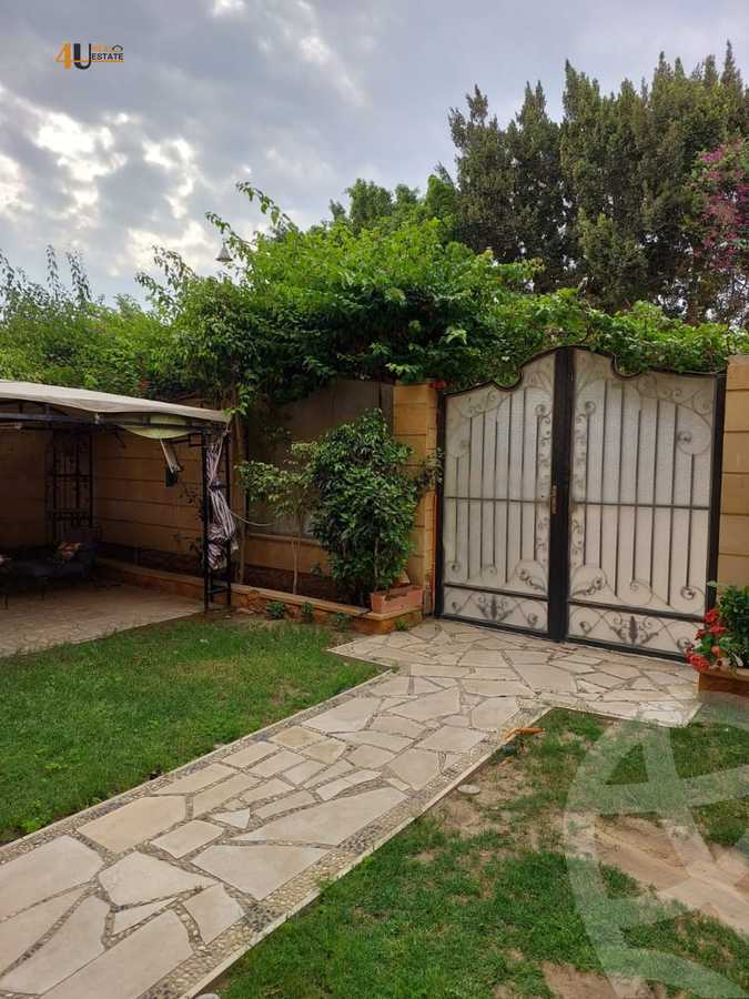 https://aqarmap.com.eg/ar/listing/6380968-for-sale-cairo-new-cairo-first-settlement-mhwr-mstfy-kml