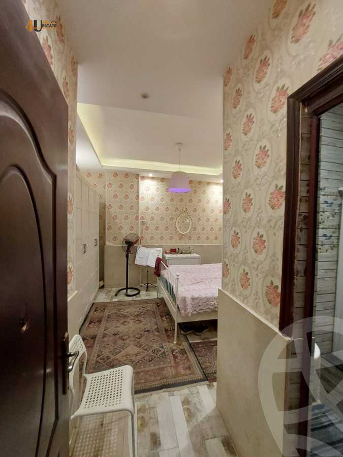 https://aqarmap.com.eg/ar/listing/6380968-for-sale-cairo-new-cairo-first-settlement-mhwr-mstfy-kml