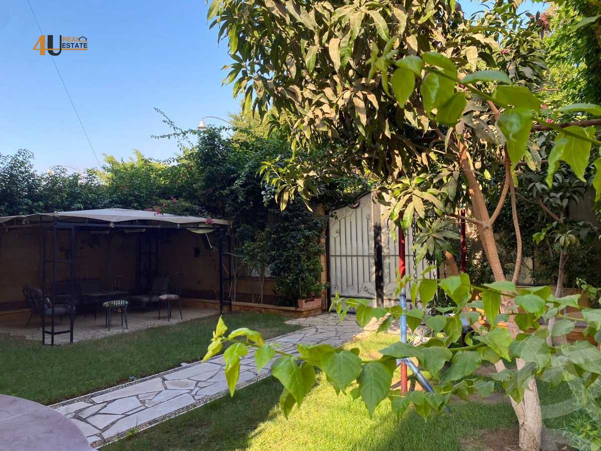 https://aqarmap.com.eg/ar/listing/6380968-for-sale-cairo-new-cairo-first-settlement-mhwr-mstfy-kml