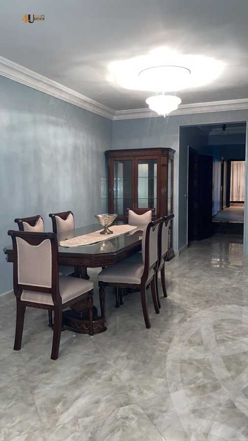 https://aqarmap.com.eg/ar/listing/6383518-for-rent-cairo-new-cairo-first-settlement-mhwr-mstfy-kml