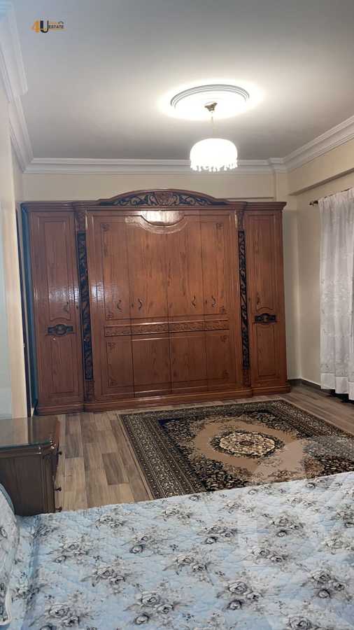 https://aqarmap.com.eg/ar/listing/6383518-for-rent-cairo-new-cairo-first-settlement-mhwr-mstfy-kml