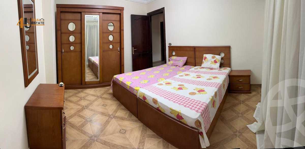 https://aqarmap.com.eg/ar/listing/6383532-for-rent-cairo-new-cairo-first-settlement-mhwr-mstfy-kml