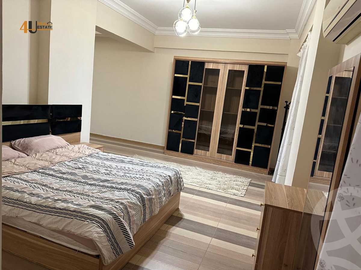 https://aqarmap.com.eg/ar/listing/6383532-for-rent-cairo-new-cairo-first-settlement-mhwr-mstfy-kml