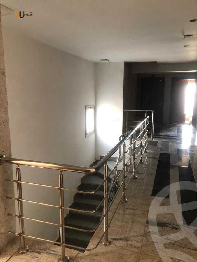https://aqarmap.com.eg/ar/listing/6449458-for-sale-cairo-new-cairo-compounds-galleria-moon-valley