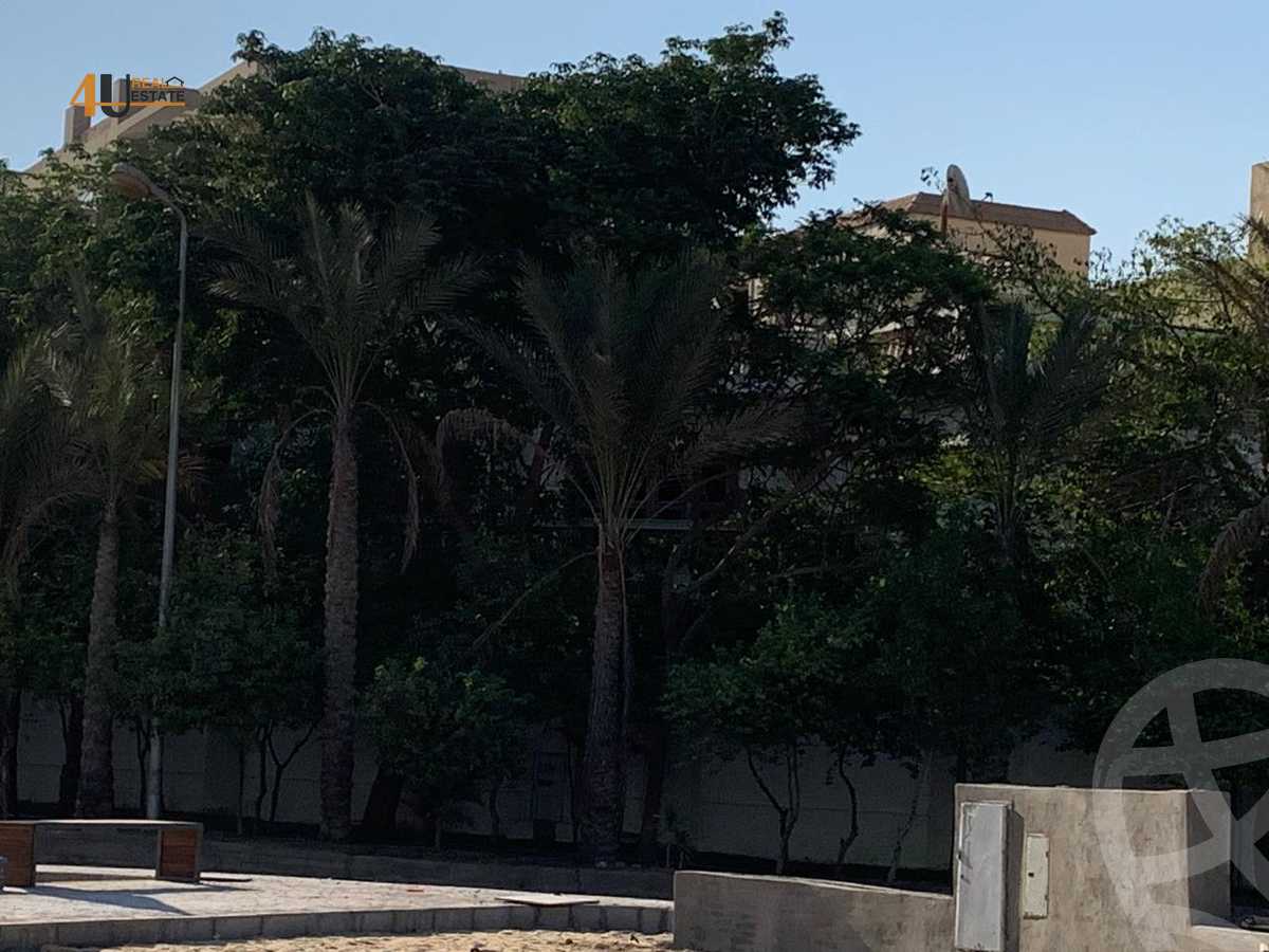 https://aqarmap.com.eg/en/listing/6552684-for-sale-cairo-new-cairo-ganob-el-akadamiya-south-academy-d-abbas-mahmoud-el-akad-st