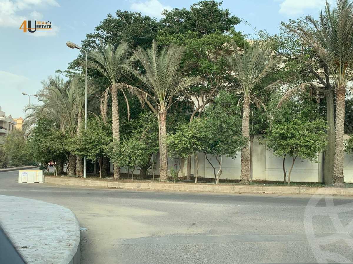 https://aqarmap.com.eg/en/listing/6552684-for-sale-cairo-new-cairo-ganob-el-akadamiya-south-academy-d-abbas-mahmoud-el-akad-st