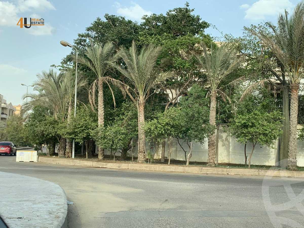 https://aqarmap.com.eg/en/listing/6552684-for-sale-cairo-new-cairo-ganob-el-akadamiya-south-academy-d-abbas-mahmoud-el-akad-st