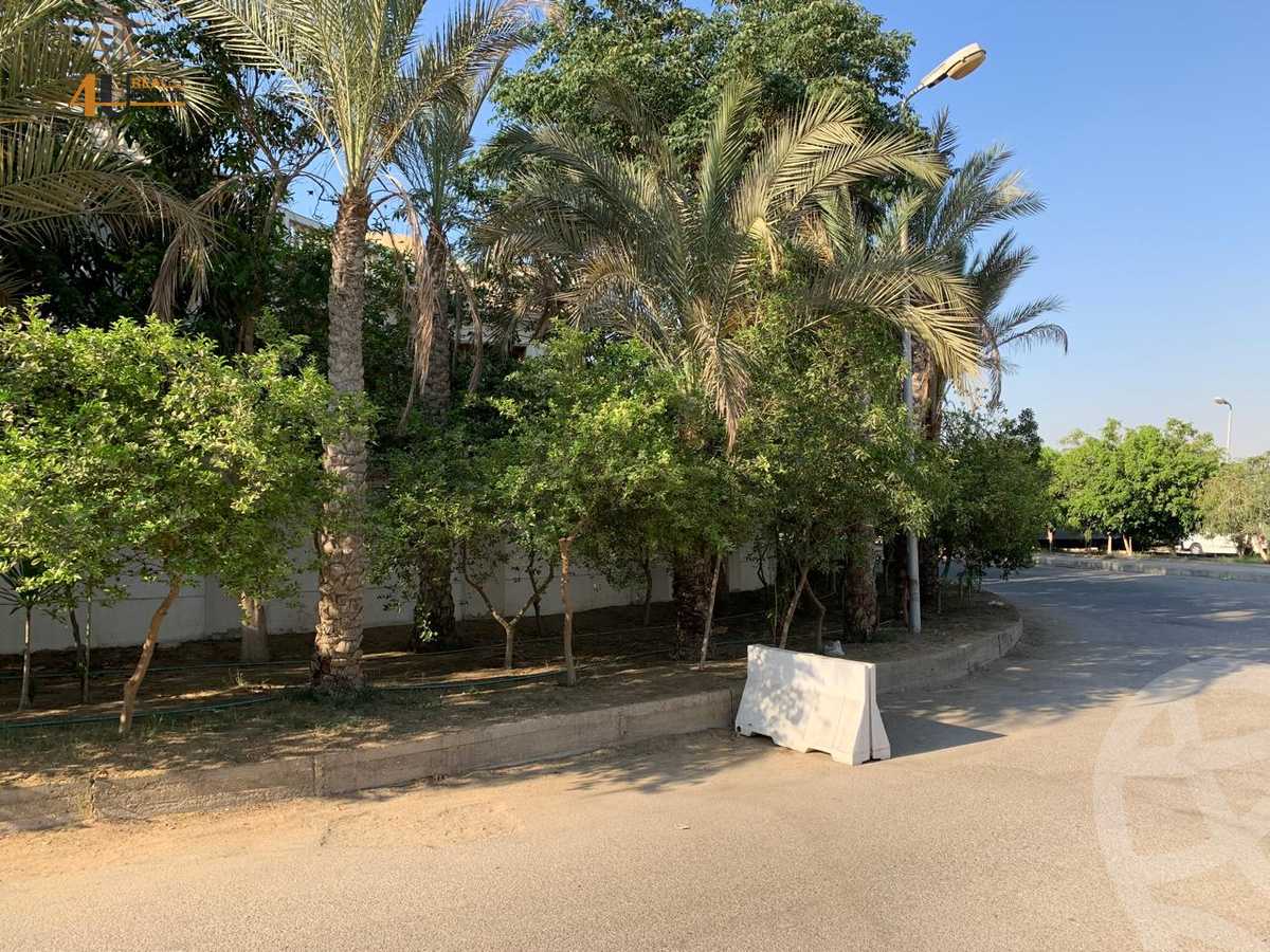 https://aqarmap.com.eg/en/listing/6552684-for-sale-cairo-new-cairo-ganob-el-akadamiya-south-academy-d-abbas-mahmoud-el-akad-st