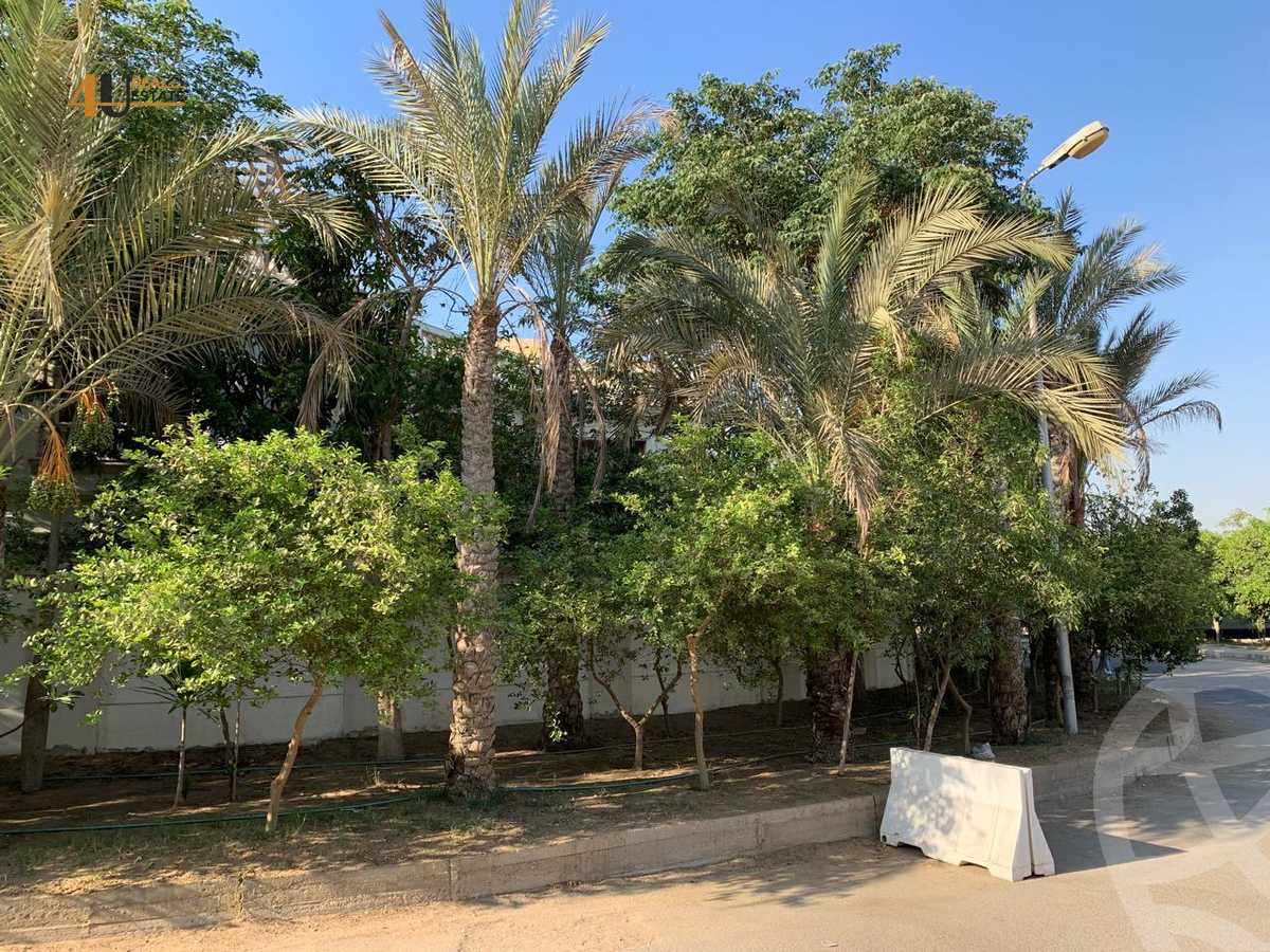 https://aqarmap.com.eg/en/listing/6552684-for-sale-cairo-new-cairo-ganob-el-akadamiya-south-academy-d-abbas-mahmoud-el-akad-st