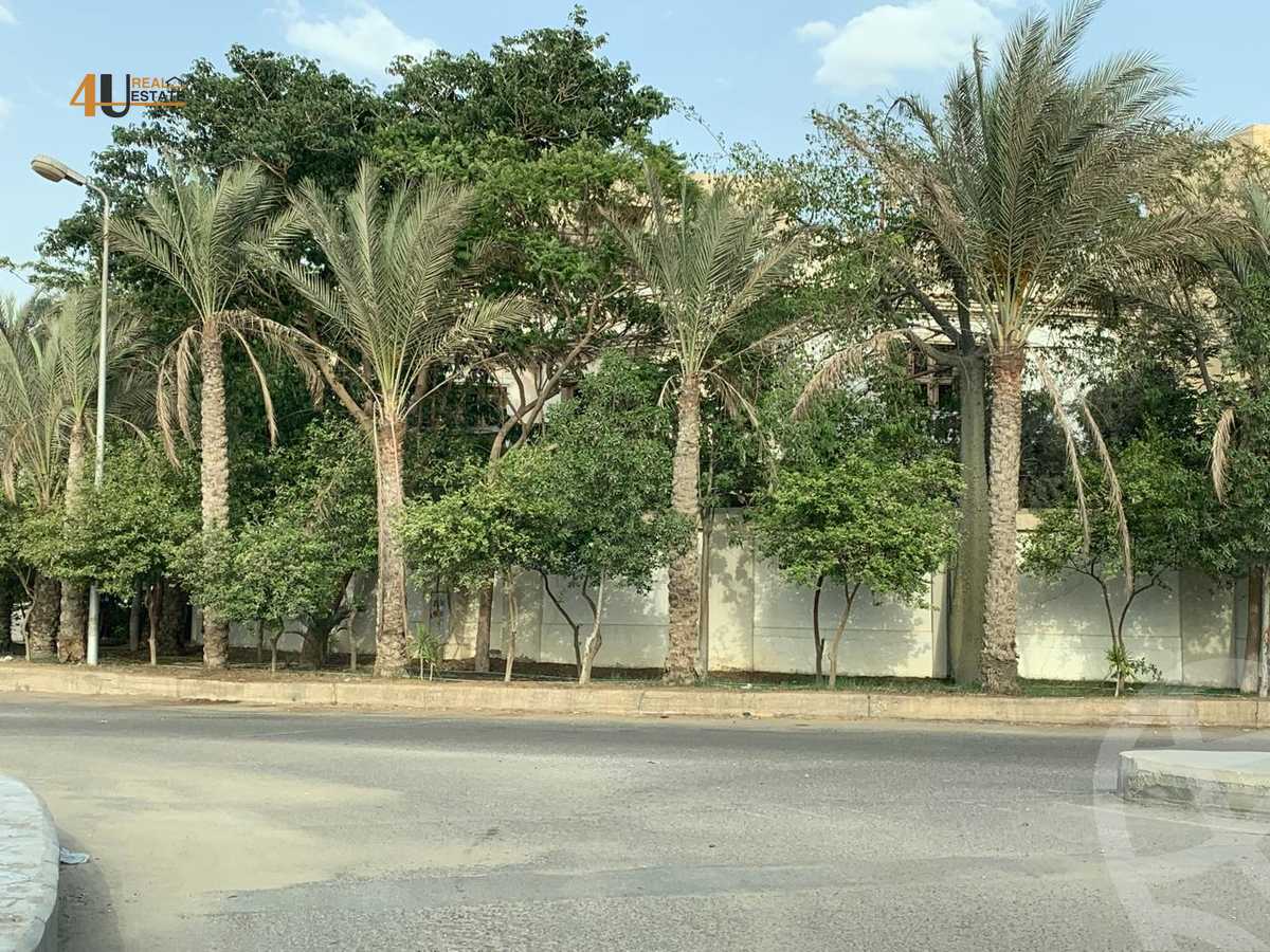 https://aqarmap.com.eg/en/listing/6552684-for-sale-cairo-new-cairo-ganob-el-akadamiya-south-academy-d-abbas-mahmoud-el-akad-st