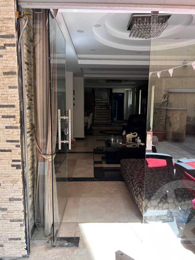 https://aqarmap.com.eg/ar/listing/6562776-for-sale-cairo-new-cairo-ganob-el-akadamiya-south-academy-a-al-mekdad-ibn-omar-street