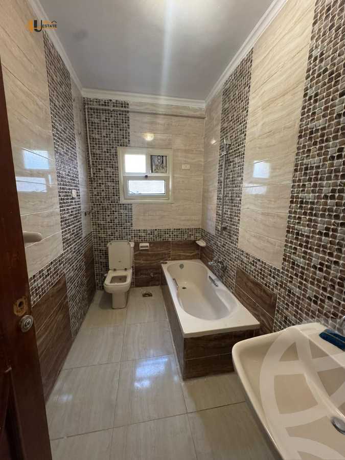 https://aqarmap.com.eg/ar/listing/6591994-for-sale-cairo-new-cairo-el-narges-el-narges-omarat-mohamed-sabry-abu-alam-st