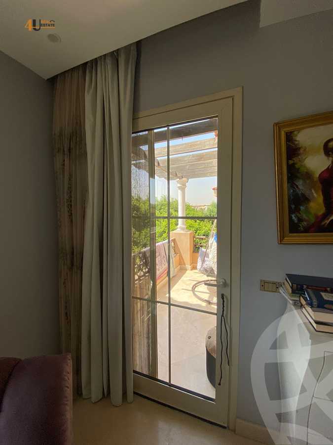 https://aqarmap.com.eg/ar/listing/6597306-for-rent-cairo-new-cairo-compounds-hyde-park-centre-ville-hyde-park