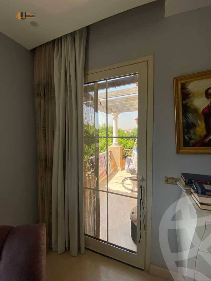 https://aqarmap.com.eg/ar/listing/6597306-for-rent-cairo-new-cairo-compounds-hyde-park-centre-ville-hyde-park