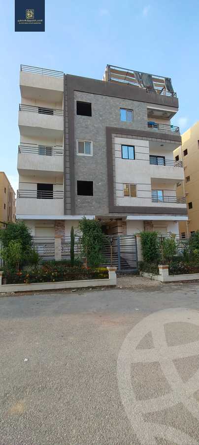 https://aqarmap.com.eg/en/listing/5394168-for-sale-cairo-6th-of-october-hadaeq-october-lmntq-lsyhy