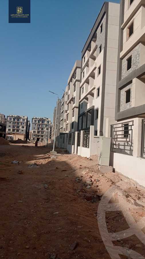 https://aqarmap.com.eg/en/listing/5485558-for-sale-cairo-6th-of-october-hadaeq-october-investors-association
