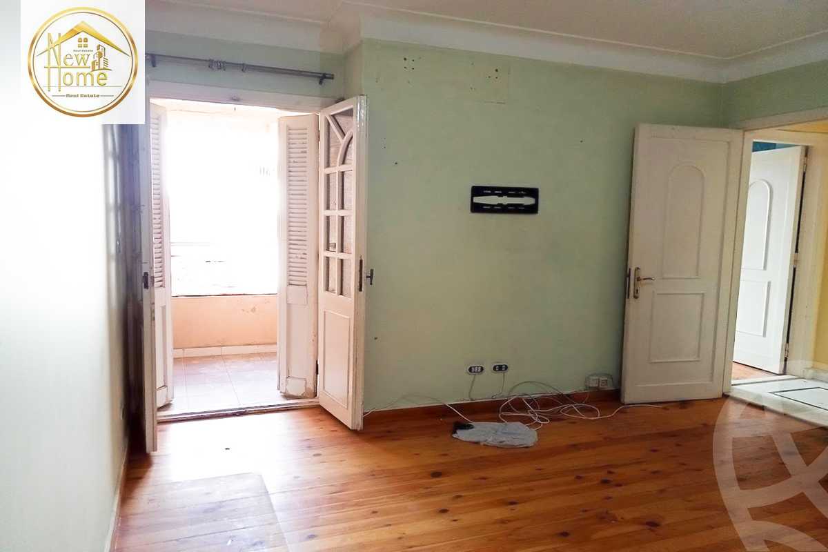 https://aqarmap.com.eg/ar/listing/3635149-for-sale-alexandria-lauran-alexandria-lauran-abd-el-khalik-tharwat-st