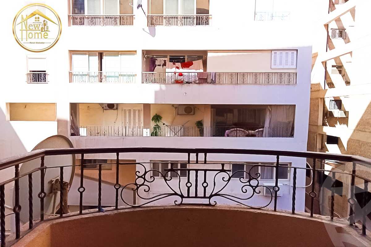https://aqarmap.com.eg/ar/listing/3635149-for-sale-alexandria-lauran-alexandria-lauran-abd-el-khalik-tharwat-st