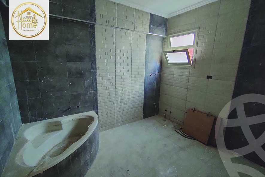 https://aqarmap.com.eg/en/listing/3679652-for-sale-alexandria-roshdy-syria-st-1