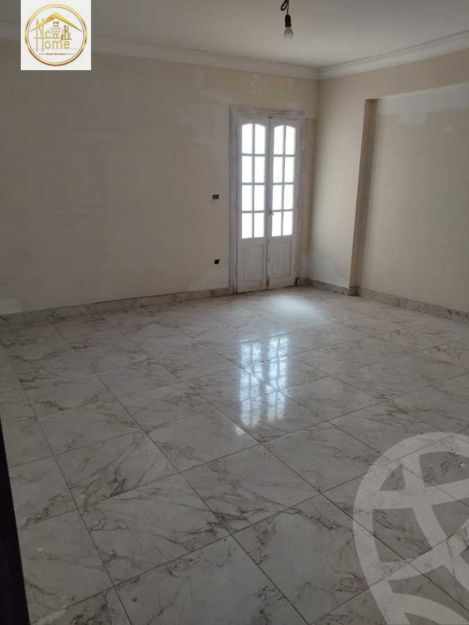 https://aqarmap.com.eg/ar/listing/4915027-for-sale-alexandria-ganaklis-shr-mrtdy-bsh