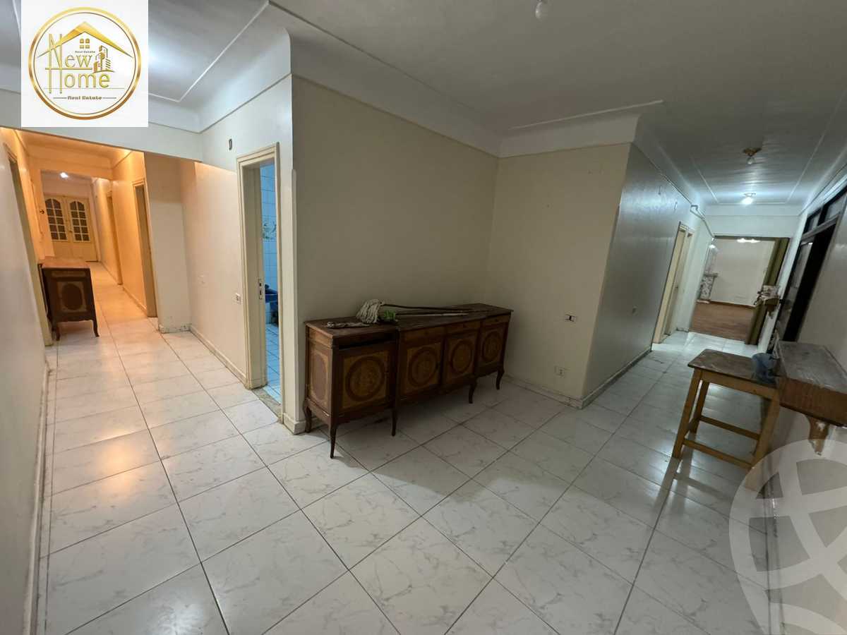 https://aqarmap.com.eg/en/listing/5405116-for-sale-alexandria-sporting-el-geish-road