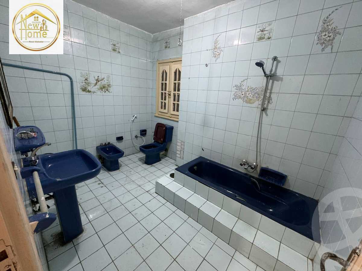 https://aqarmap.com.eg/en/listing/5405116-for-sale-alexandria-sporting-el-geish-road