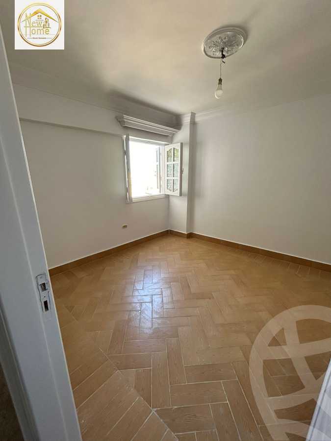 https://aqarmap.com.eg/en/listing/5516815-for-sale-alexandria-l-zryt-champollion-st
