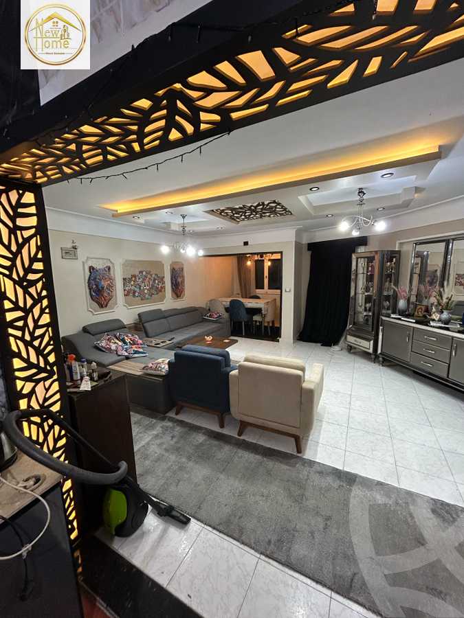 https://aqarmap.com.eg/ar/listing/5782222-for-sale-alexandria-glim-shr-ljysh