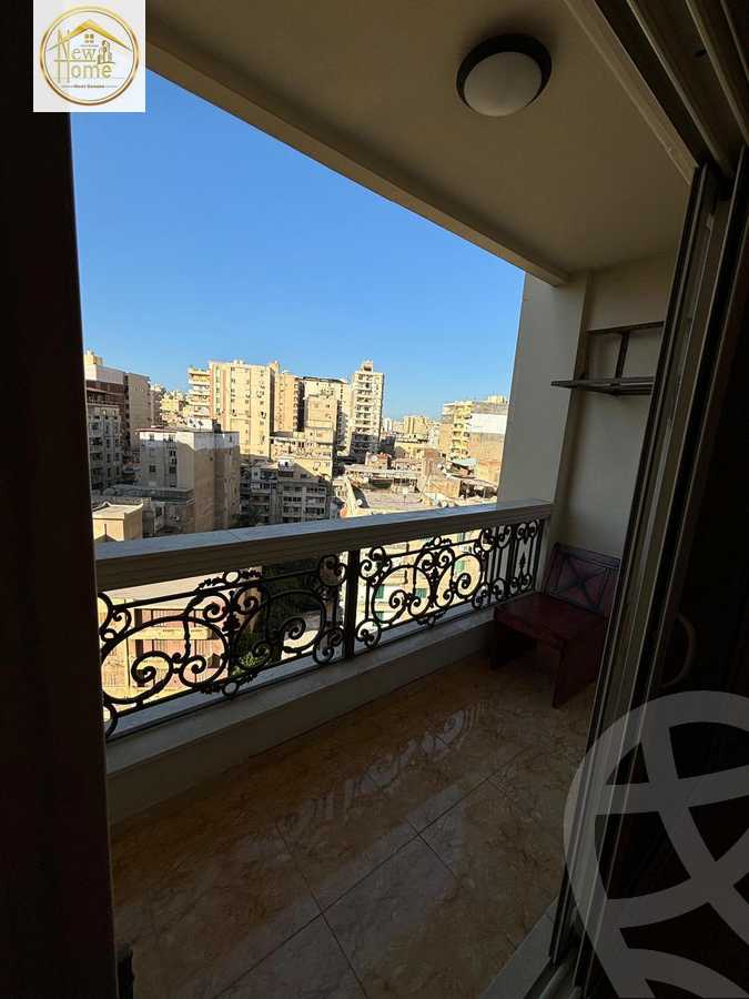 https://aqarmap.com.eg/ar/listing/5856615-for-sale-alexandria-stanley-abd-el-aziz-fahmy-st