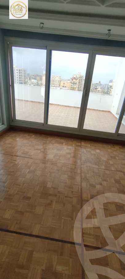 https://aqarmap.com.eg/ar/listing/5857167-for-rent-alexandria-lauran-alexandria-lauran-abd-el-khalik-tharwat-st