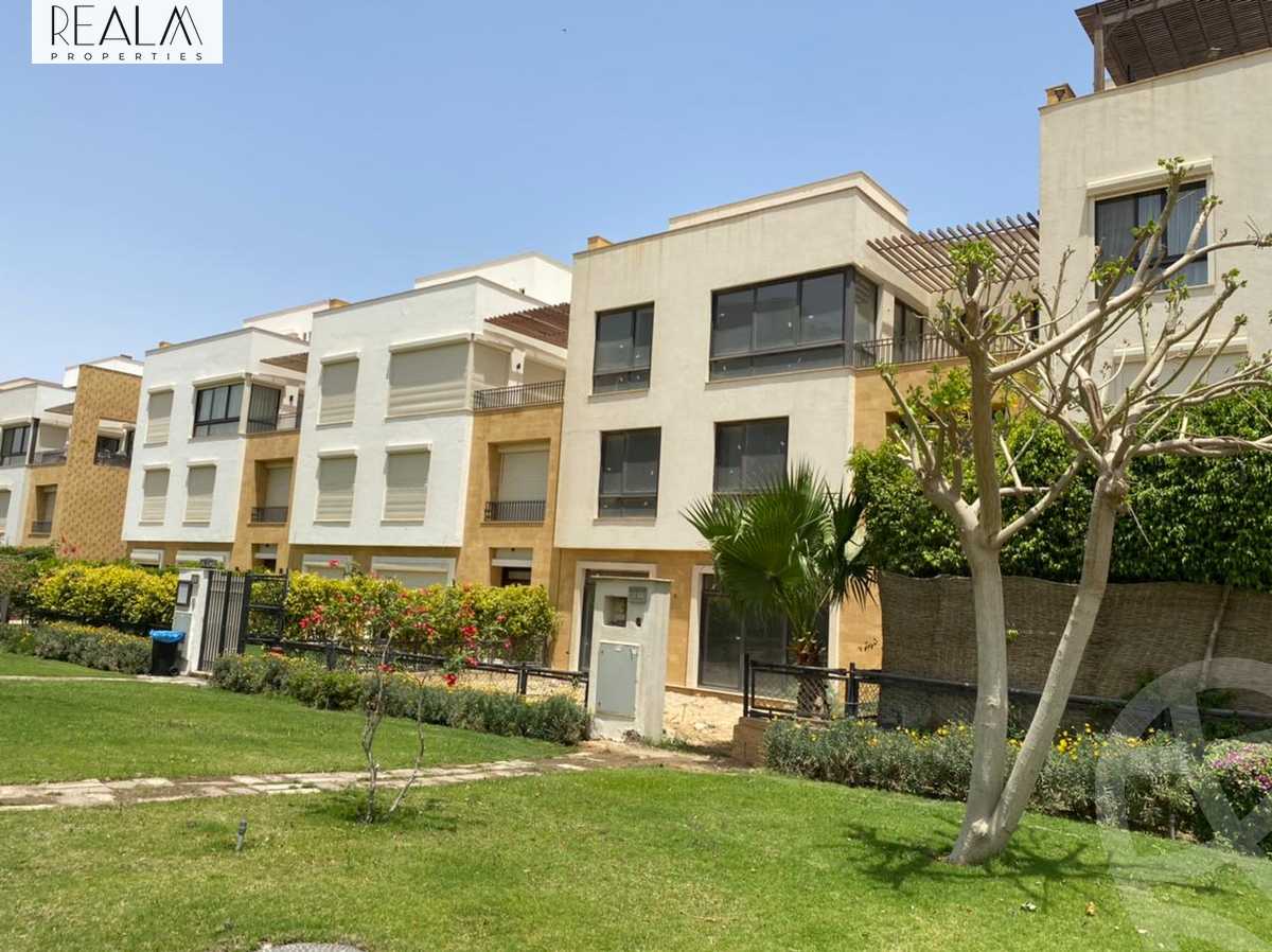 https://aqarmap.com.eg/en/listing/4043904-for-sale-cairo-el-sheikh-zayed-city-compounds-kmbwnd-wyst-twn-swdyk