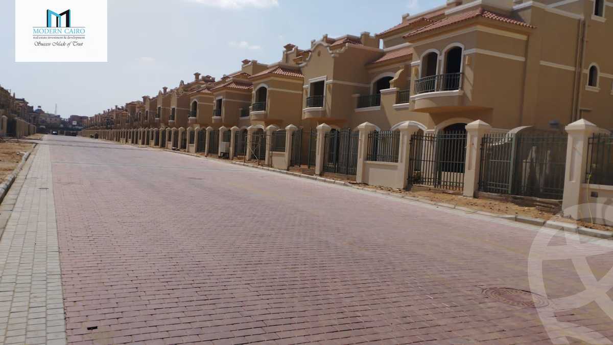 https://aqarmap.com.eg/en/listing/5256863-for-sale-cairo-el-shorouk-compounds-el-patio-5-east