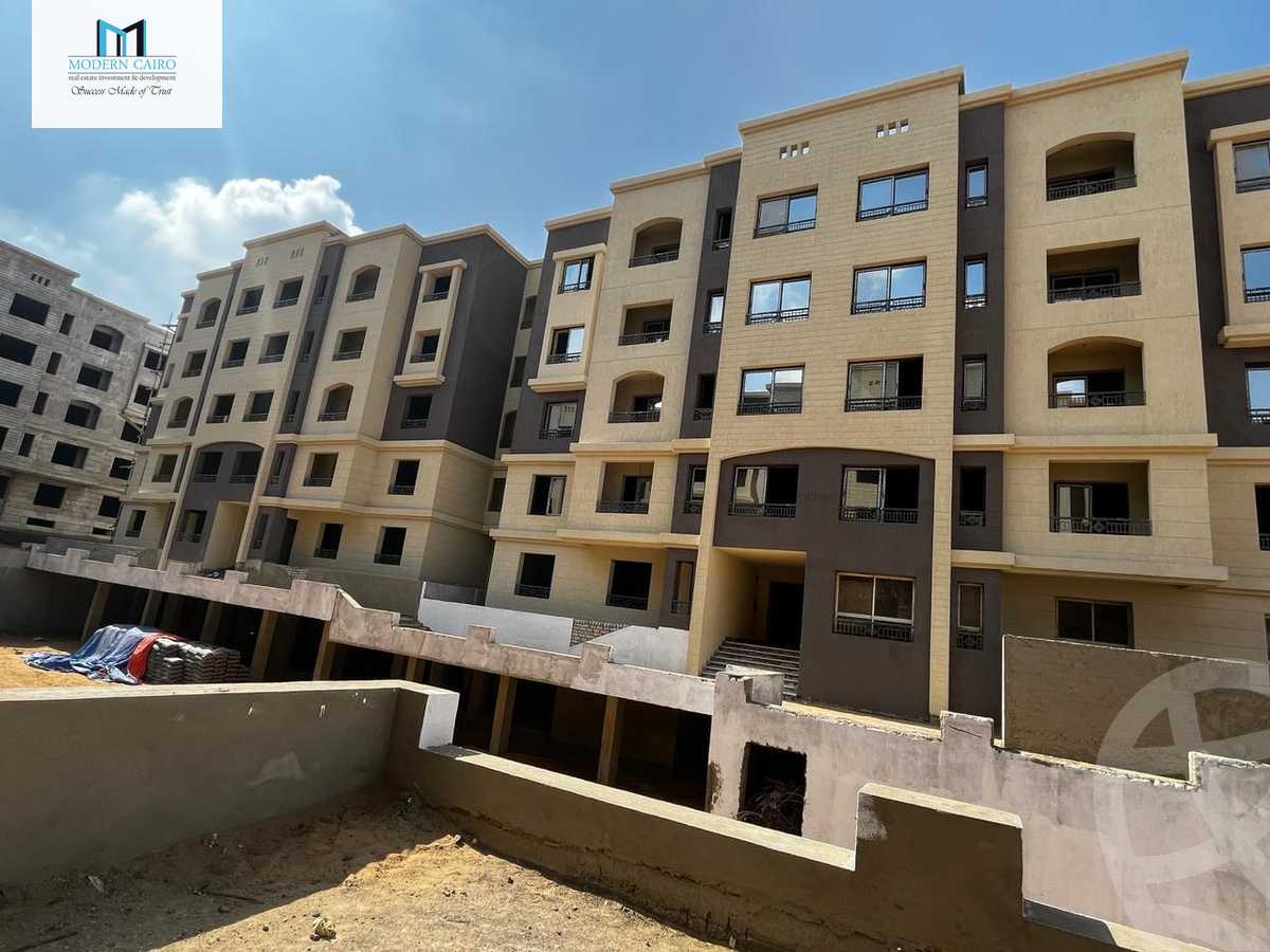 https://aqarmap.com.eg/en/listing/4980093-for-sale-cairo-new-cairo-compounds-kmbwnd-lk-ls-wdy-lmryky