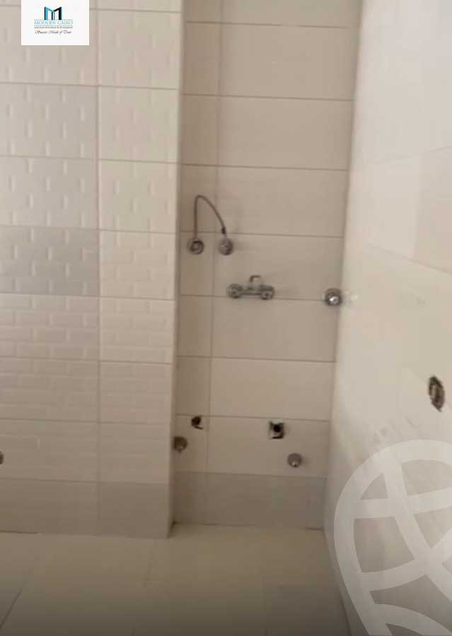 https://aqarmap.com.eg/en/listing/5873716-for-sale-cairo-new-cairo-ganob-el-akadamiya-orouba-axis