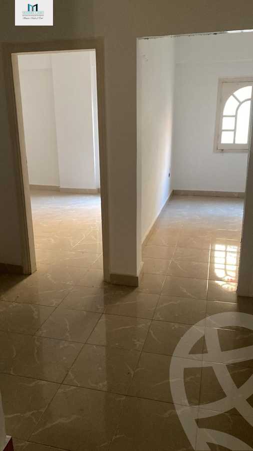 https://aqarmap.com.eg/en/listing/5873716-for-sale-cairo-new-cairo-ganob-el-akadamiya-orouba-axis