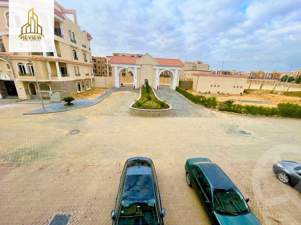 https://aqarmap.com.eg/en/listing/4962377-for-sale-cairo-6th-of-october-compounds-bhy