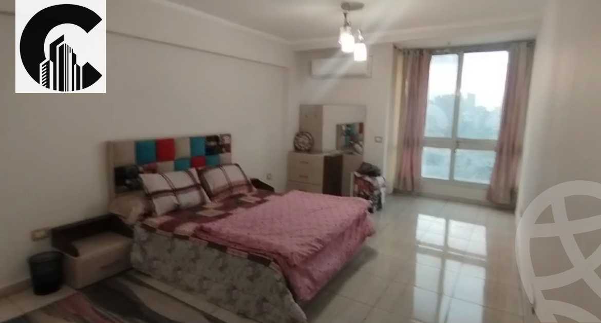 https://aqarmap.com.eg/ar/listing/5884019-for-rent-cairo-garden-city-shr-lqsr-l-yny