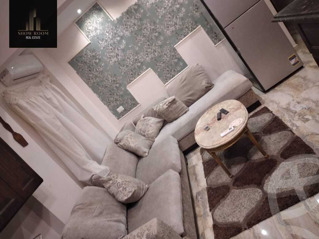 https://aqarmap.com.eg/en/listing/5630716-for-sale-cairo-new-cairo-compounds-el-mostashareen-compound