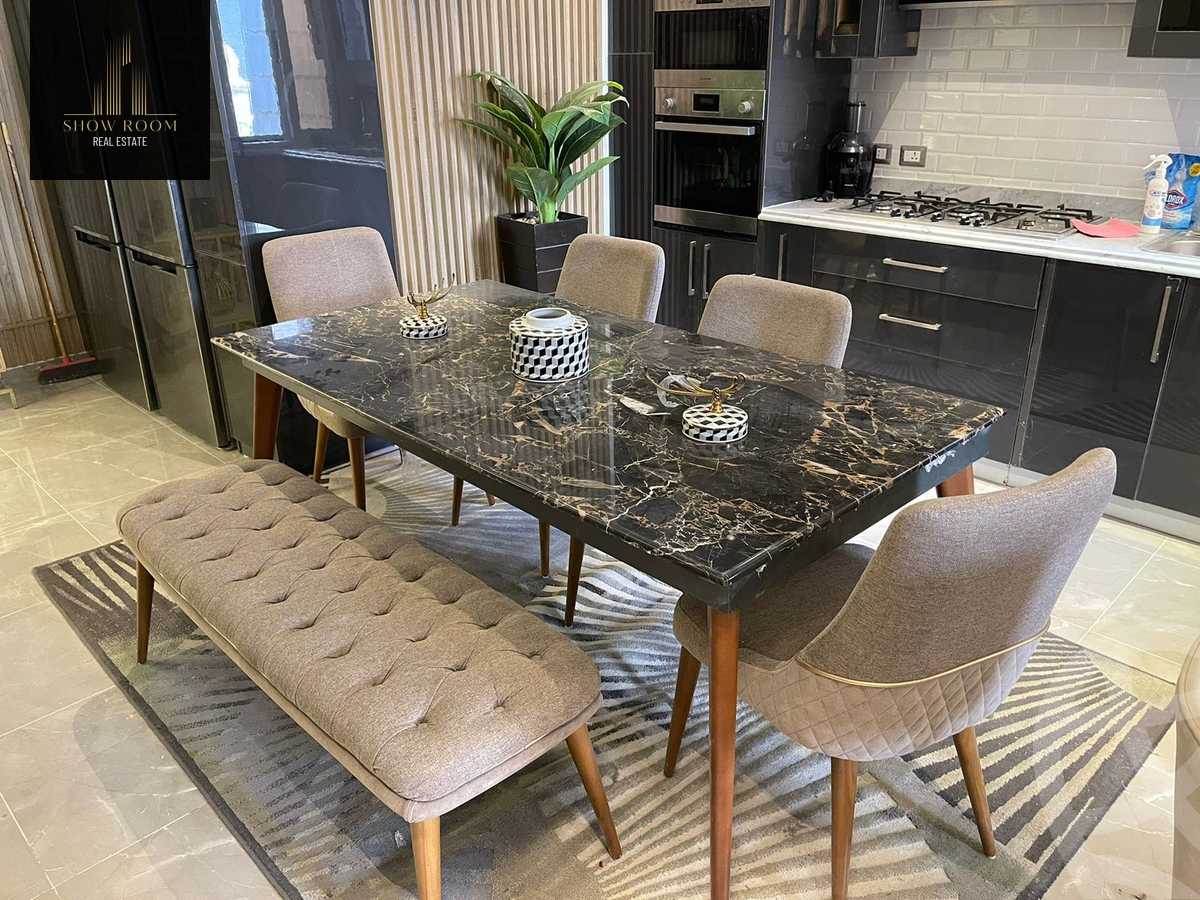 https://aqarmap.com.eg/ar/listing/5756403-for-sale-cairo-new-cairo-compounds-mountain-view-hyde-park