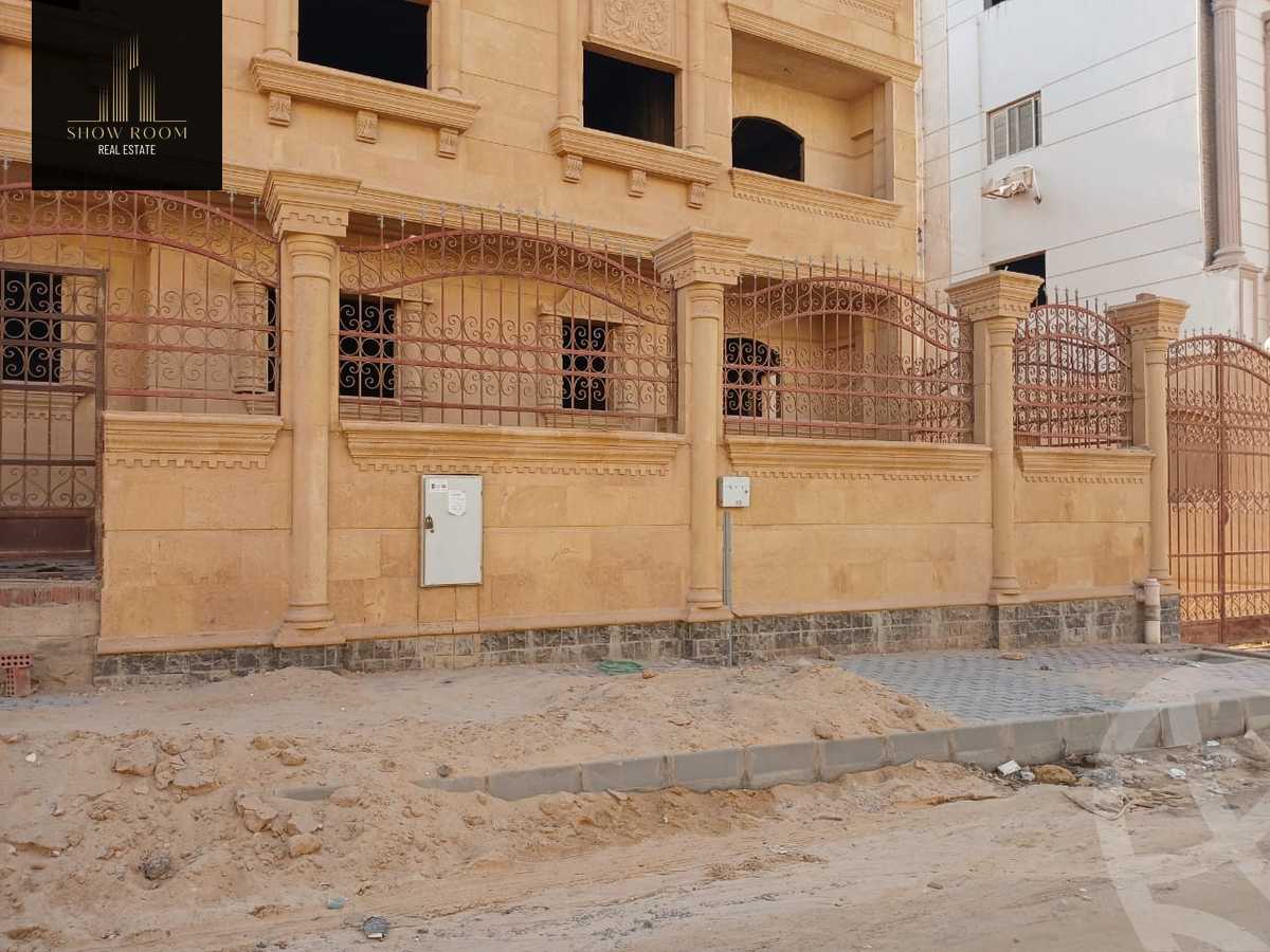 https://aqarmap.com.eg/ar/listing/5950247-for-sale-cairo-new-cairo-ganob-el-akadamiya-south-academy-d-khaled-ibn-el-waleed-st