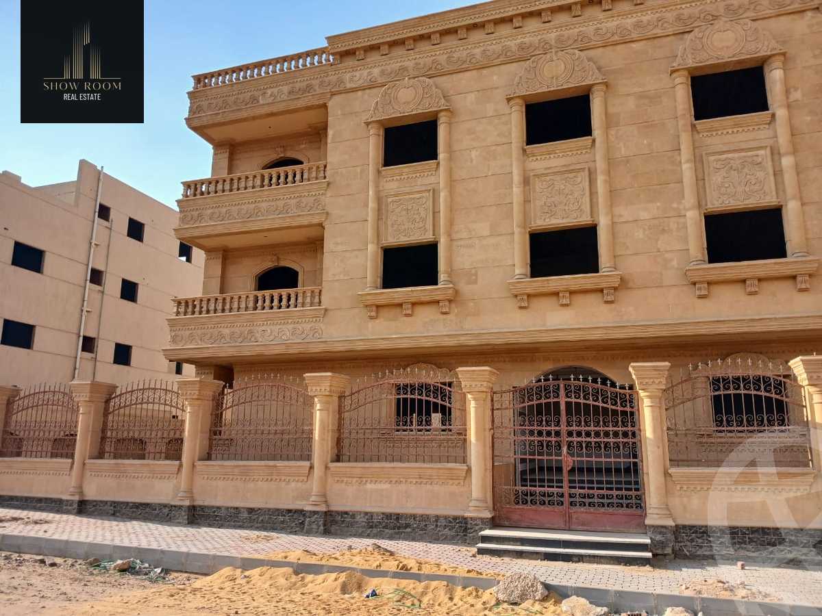 https://aqarmap.com.eg/en/listing/5950306-for-sale-cairo-new-cairo-ganob-el-akadamiya-south-academy-d-khaled-ibn-el-waleed-st
