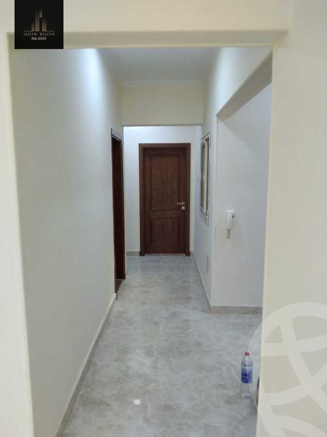 https://aqarmap.com.eg/ar/listing/5978378-for-sale-cairo-new-cairo-compounds-dobat-el-modaraat-compound-deraa-misr